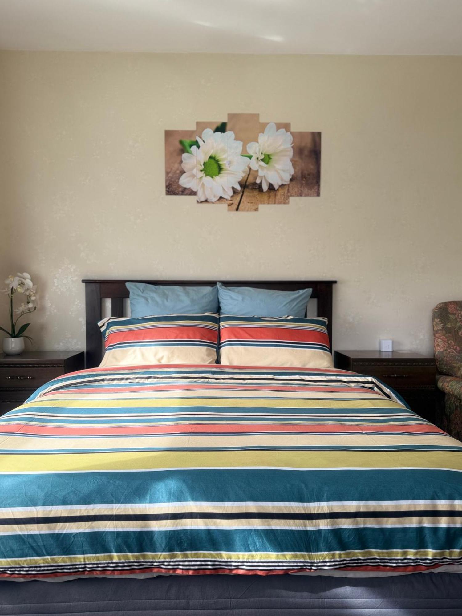 Cozy And Sunny Near To Seapath Homestay *