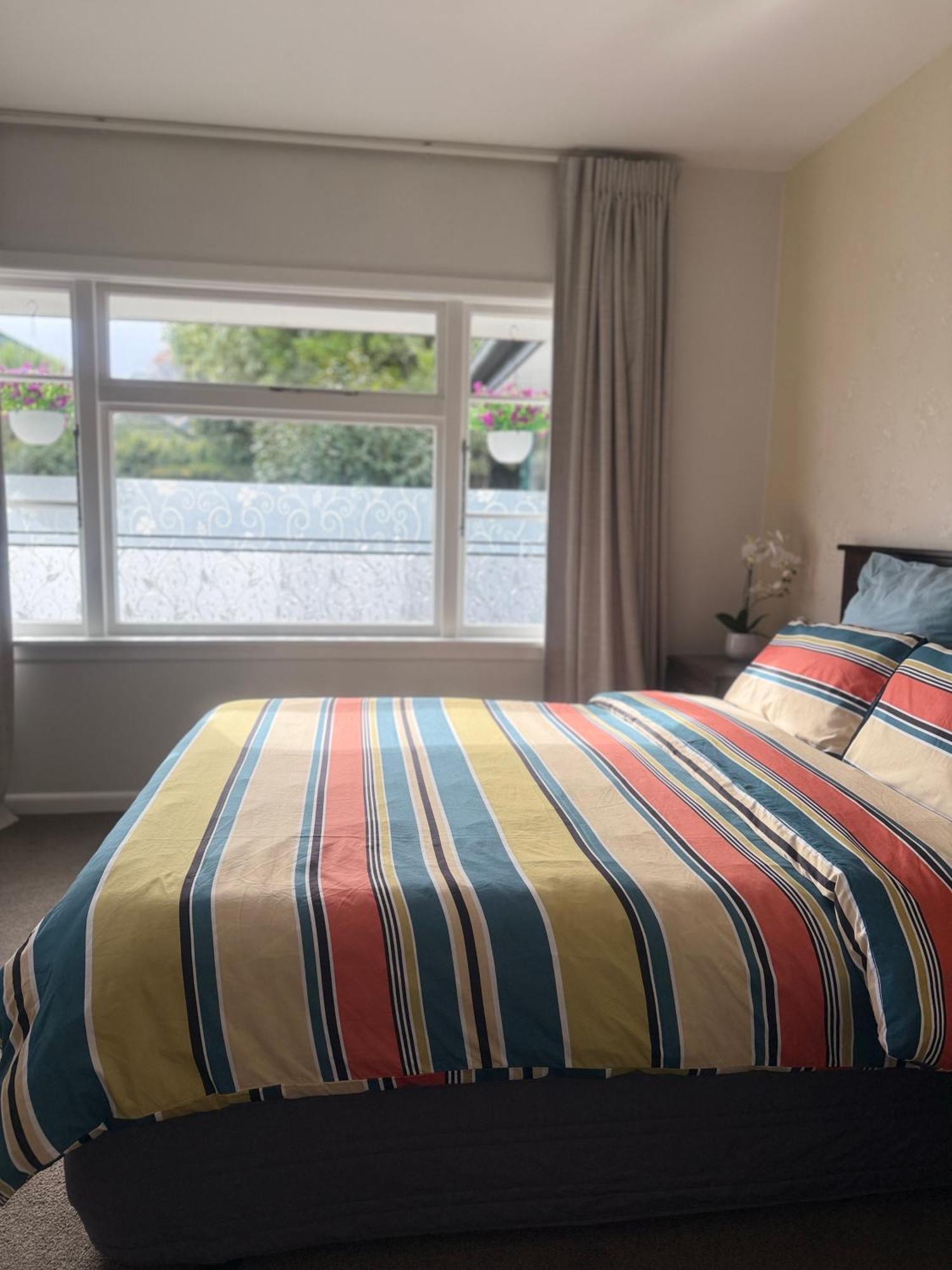 Cozy And Sunny Near To Seapath * Christchurch